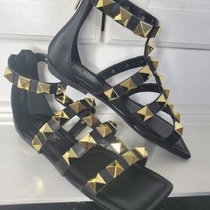 BLACK AND GOKD STUDDED SANDALS